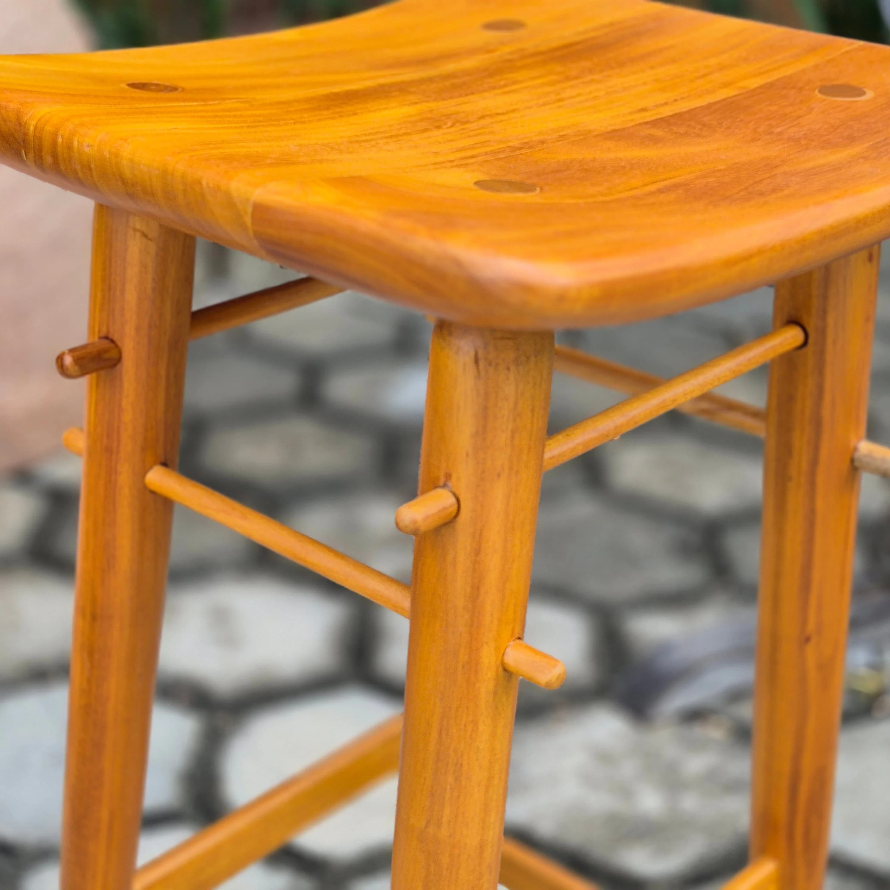 Banqueta coreana Madeira