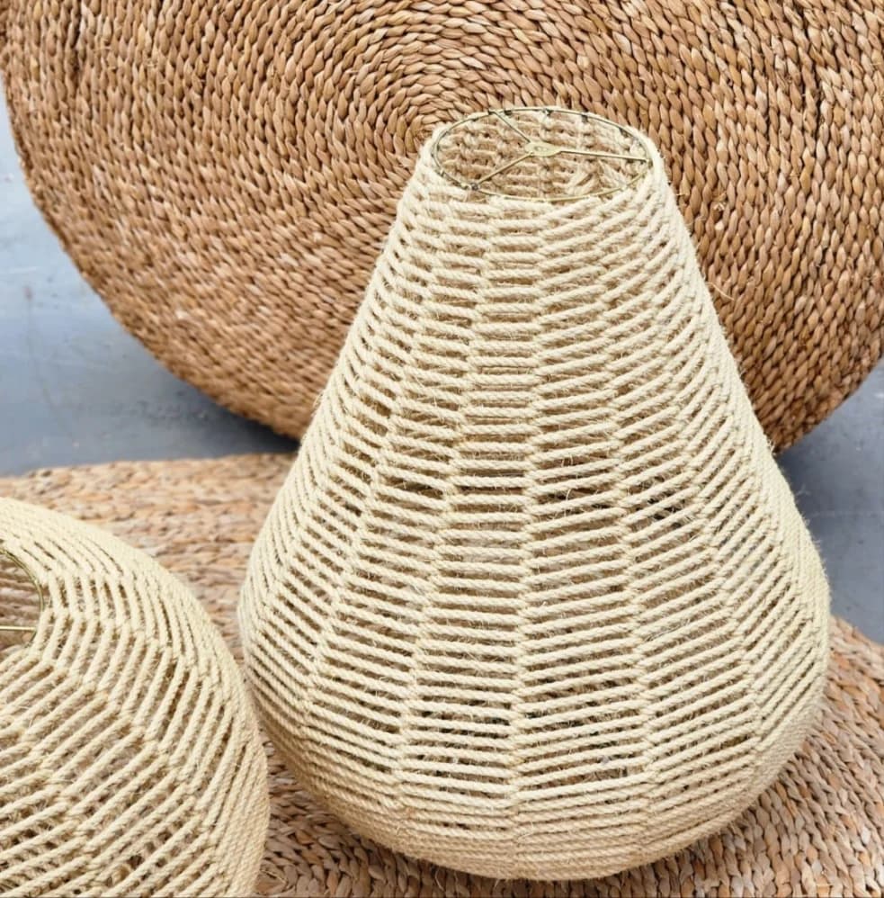 Luminária Pera de Sisal.