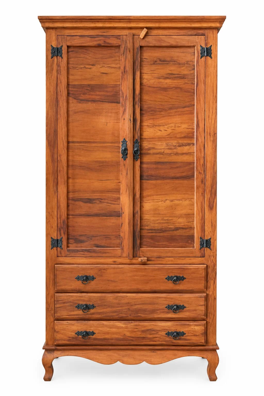 Guarda-roupa rústico de madeira com ferragens antigas.png