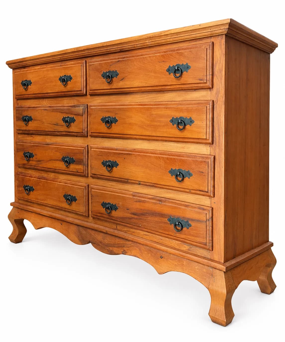 Cômoda Antiga de Madeira com Puxadores Ornamentais.png