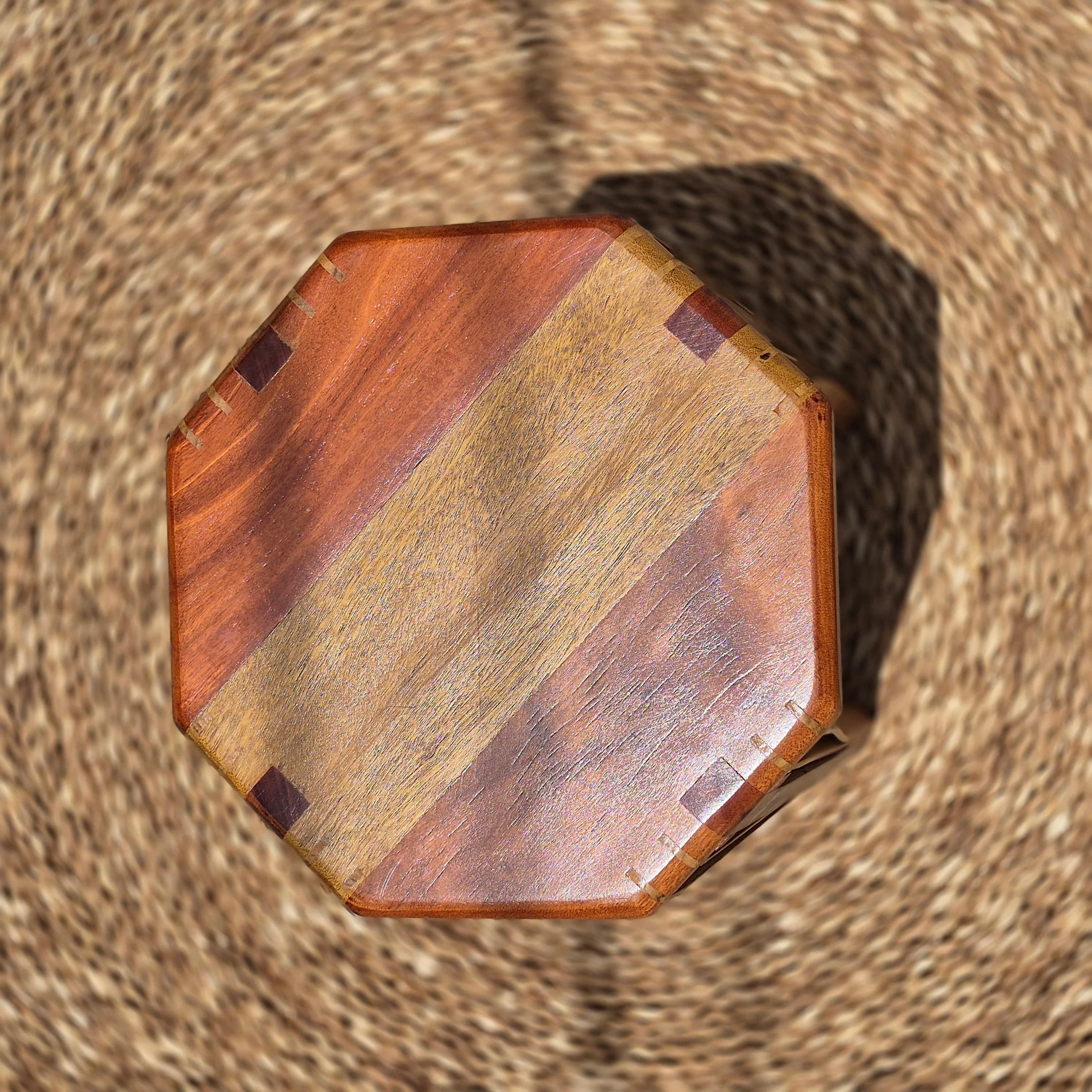 Banquinho Designer Emporio.