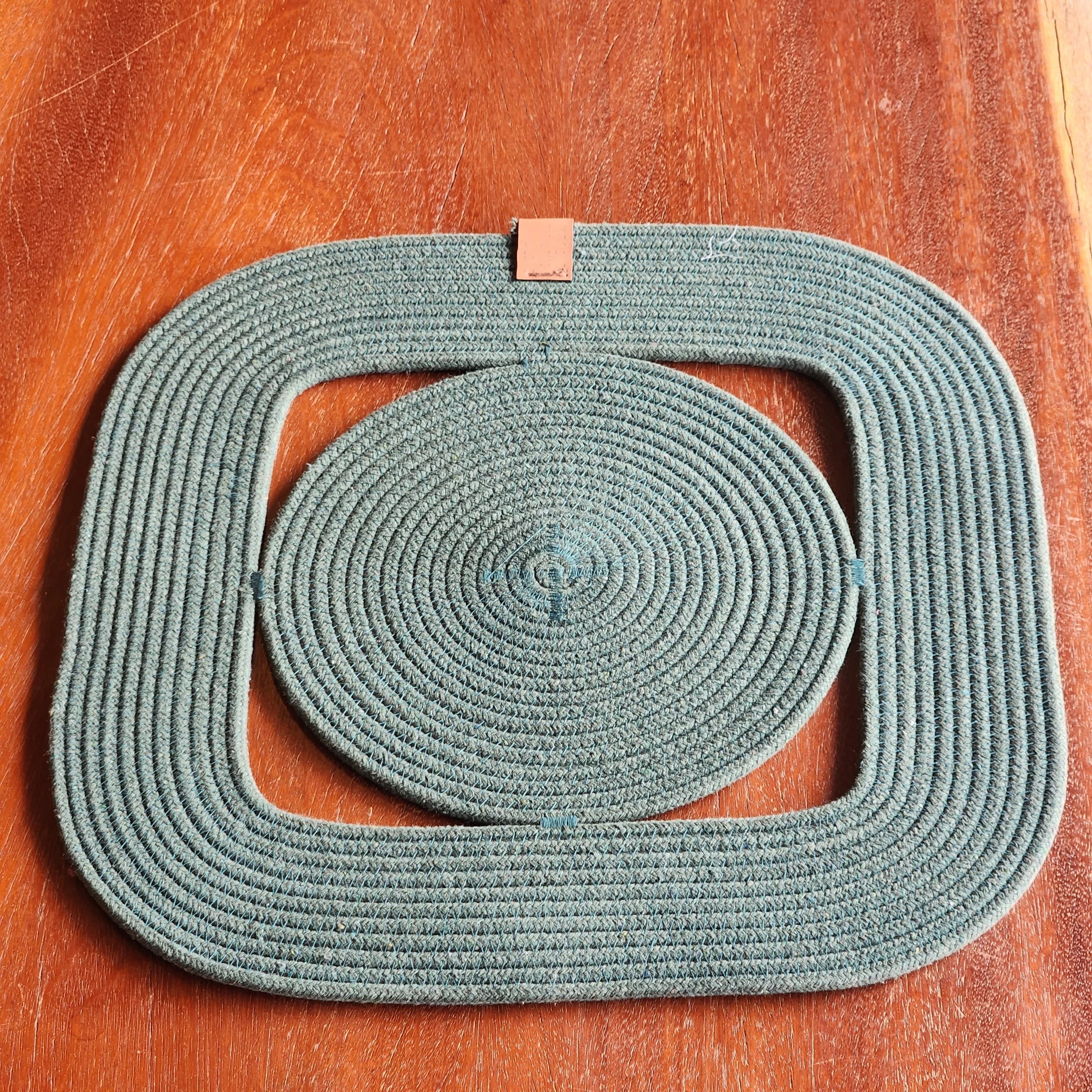 Sousplat quadrado 100% Algodão.