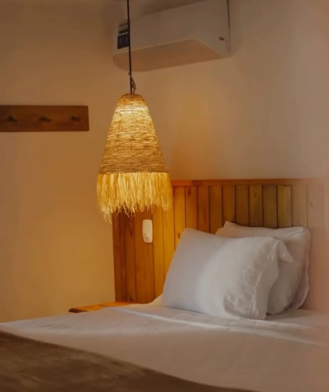 Luminária Cone em Corda de Sisal