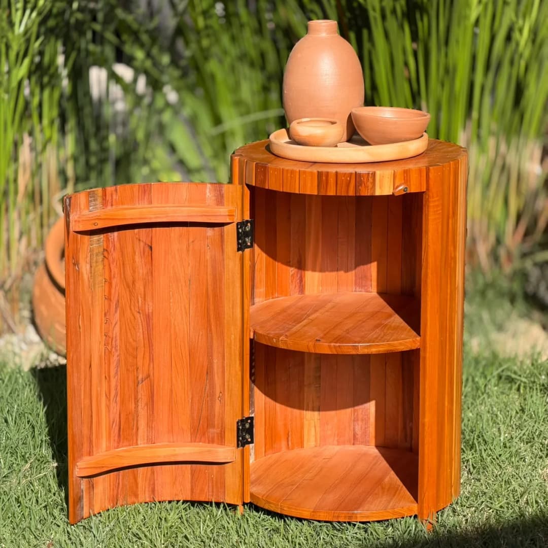 Mesa de canto ripada